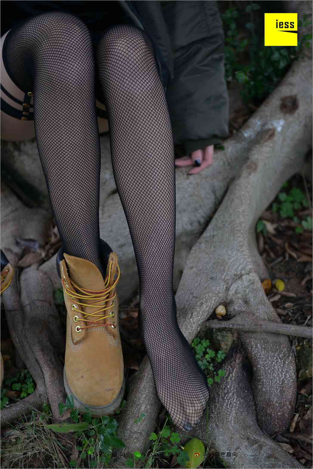 图片[27]-[IESS异思趣向] 2018.05.21 丝足便当233：《误入歧途的网眼袜》潇潇 在线浏览 – 速更版-美库