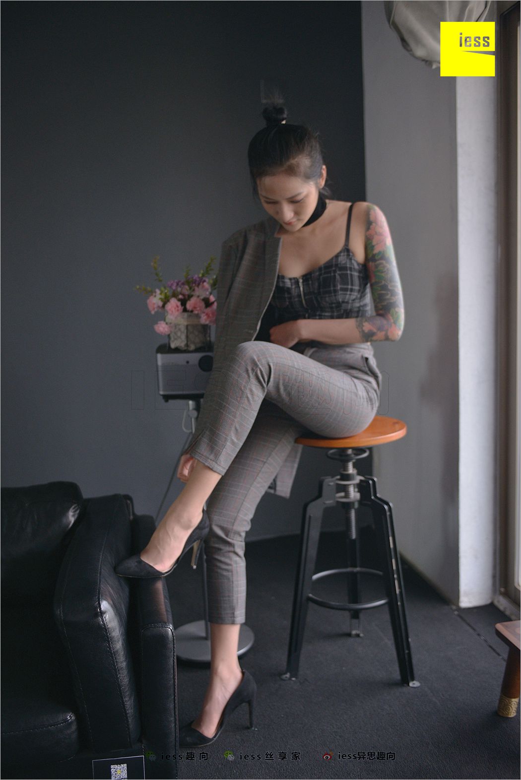 图片[58]-[IESS异思趣向] 2018.06.20 丝足便当241：《短网袜、长裤与职场》潇潇 在线浏览 – 速更版-美库