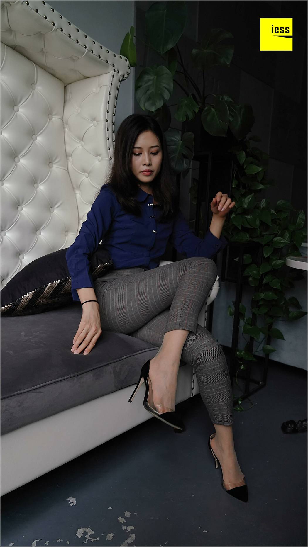 图片[37]-[IESS异思趣向] 2018.08.14 丝足便当261：《穿长裤的邱主管》邱主管 在线浏览 – 速更版-美库