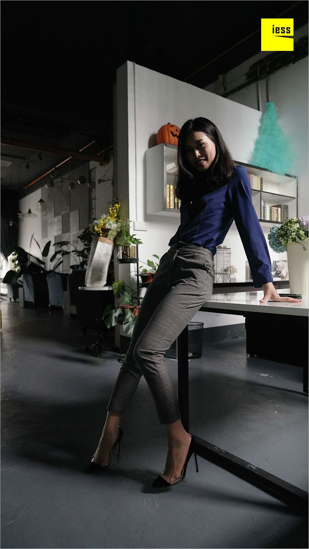 图片[6]-[IESS异思趣向] 2018.08.14 丝足便当261：《穿长裤的邱主管》邱主管 在线浏览 – 速更版-美库