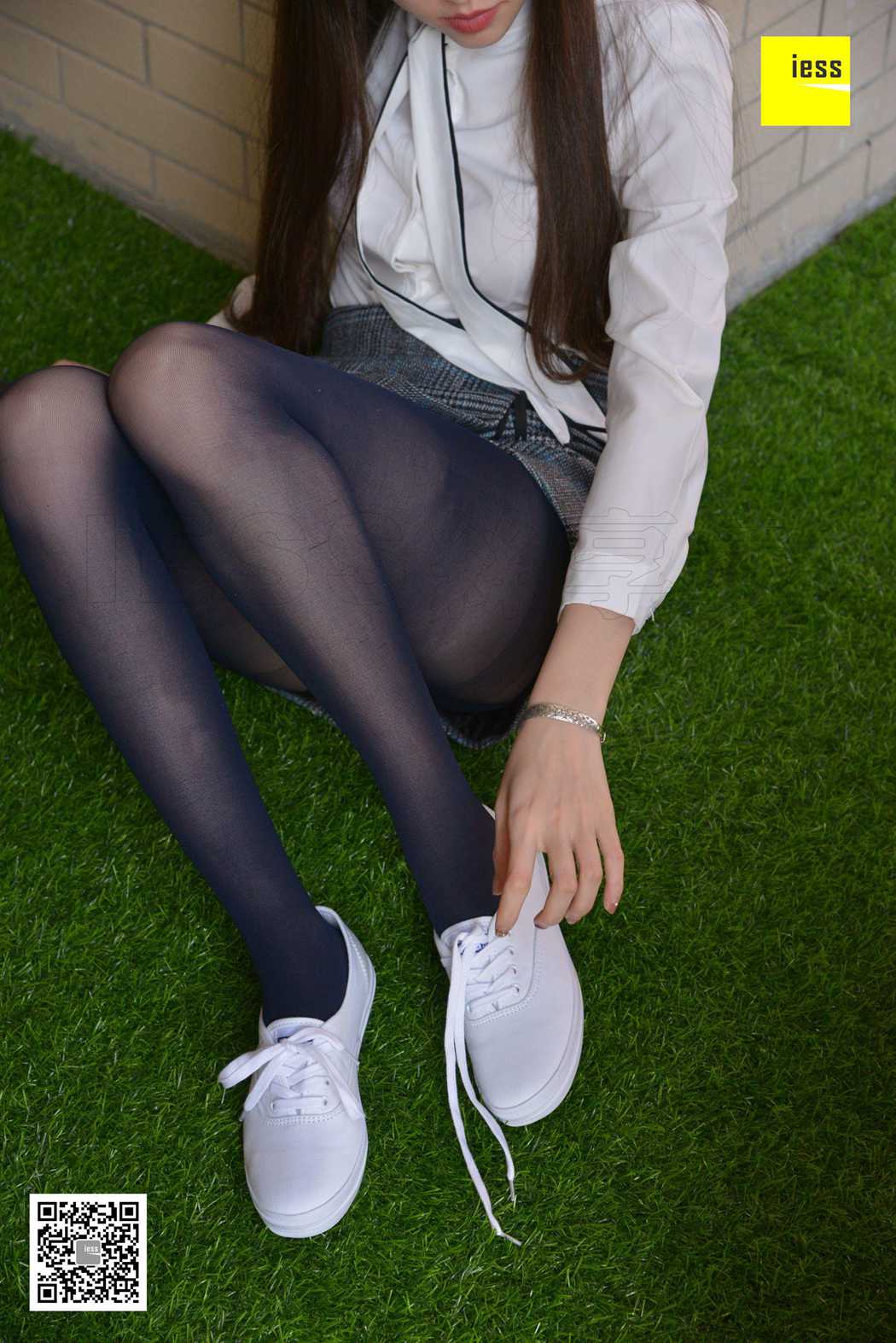 图片[13]-[IESS异思趣向] 2018.02.07《魔鬼周三》特刊05期：佳爷的宝蓝色厚丝 在线浏览 – 速更版-美库