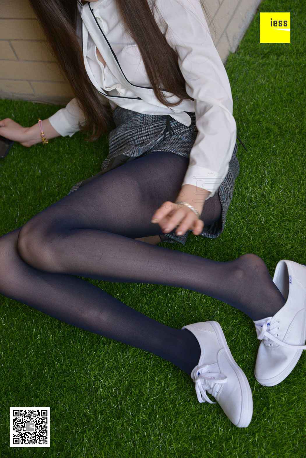 图片[69]-[IESS异思趣向] 2018.02.07《魔鬼周三》特刊05期：佳爷的宝蓝色厚丝 在线浏览 – 速更版-美库