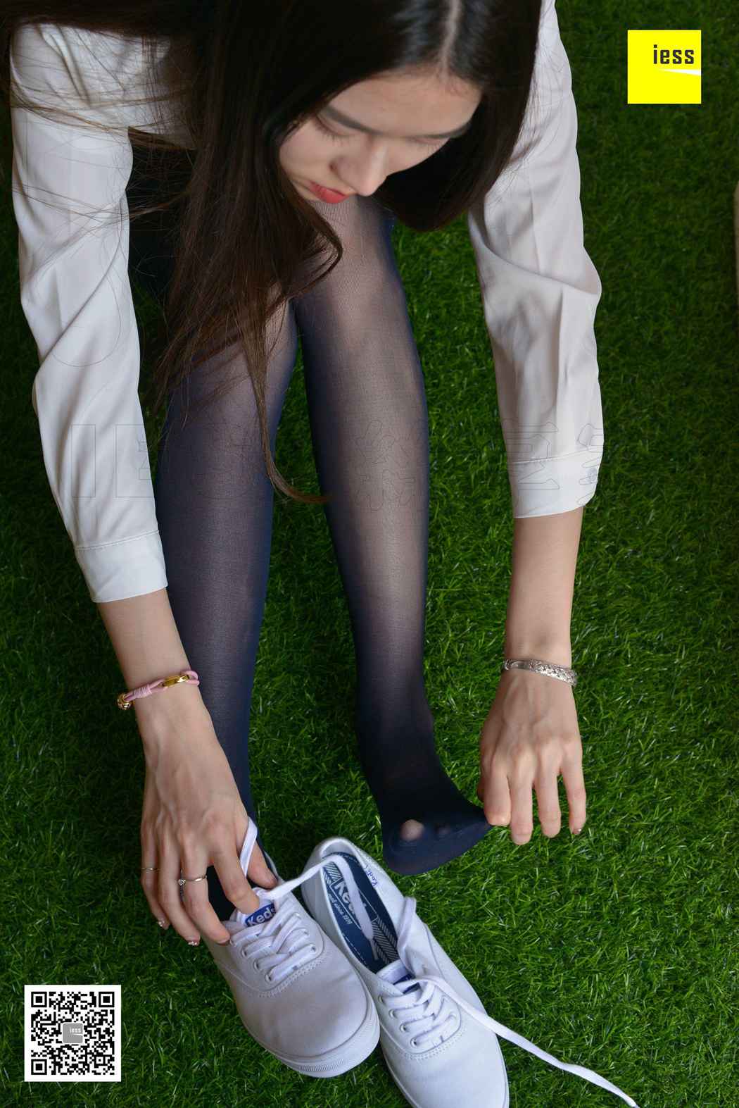 图片[84]-[IESS异思趣向] 2018.02.07《魔鬼周三》特刊05期：佳爷的宝蓝色厚丝 在线浏览 – 速更版-美库