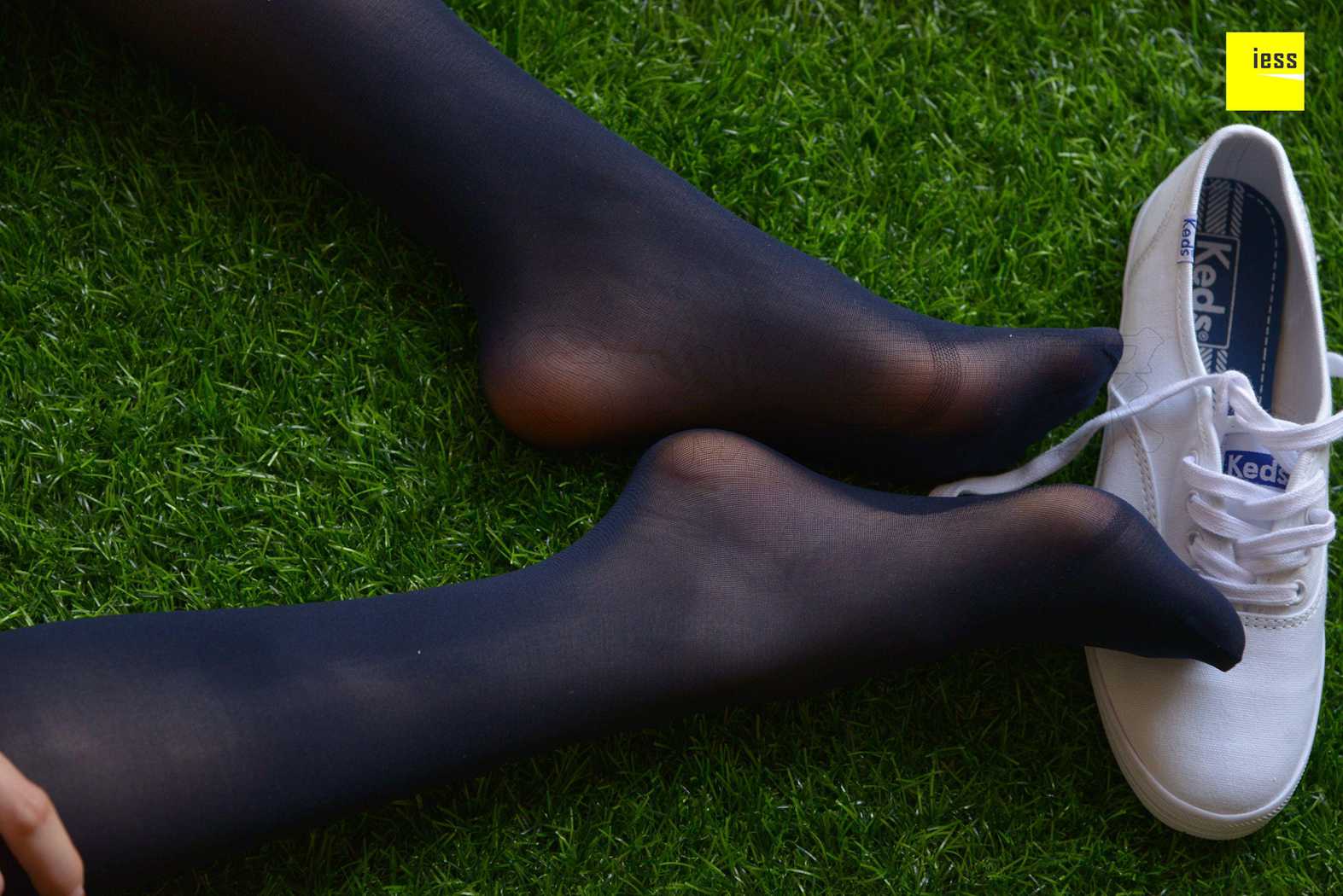 图片[42]-[IESS异思趣向] 2018.02.07《魔鬼周三》特刊05期：佳爷的宝蓝色厚丝 在线浏览 – 速更版-美库