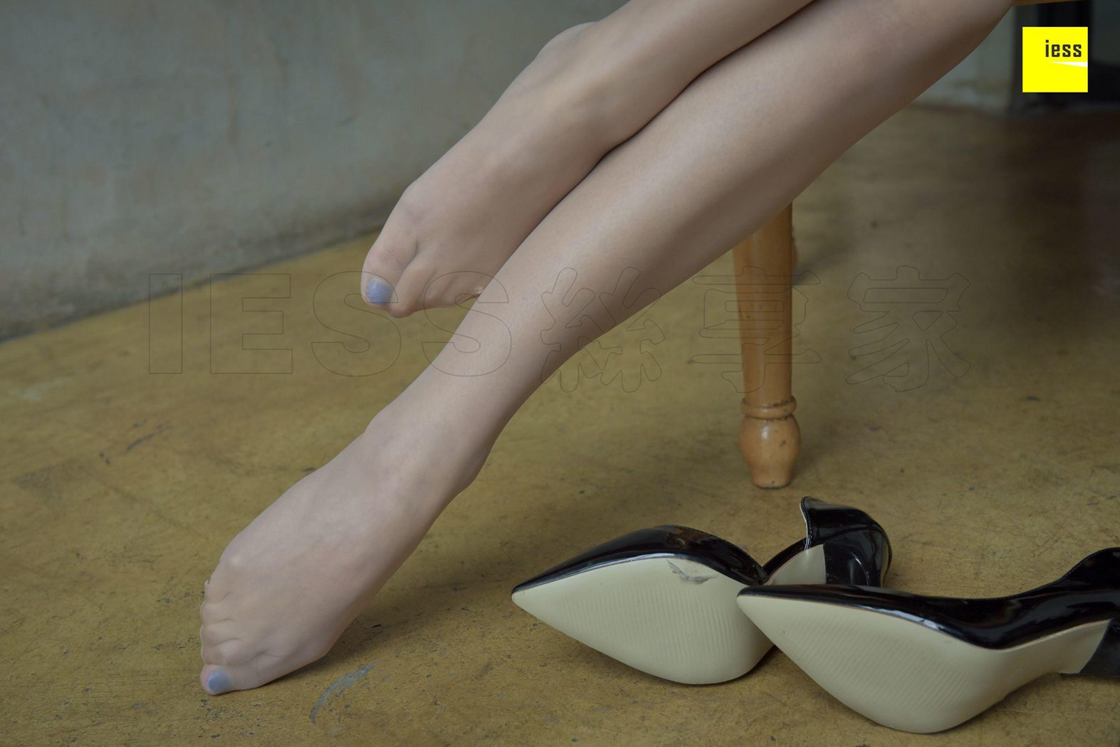 图片[23]-[IESS异思趣向] 2018.01.31 《魔鬼周三》特刊04期：魅惑的女上司 在线浏览 – 速更版-美库