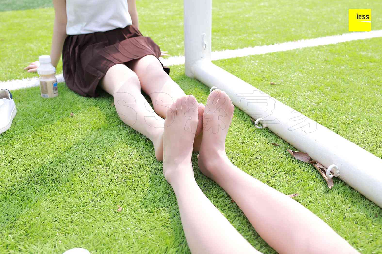 图片[33]-[IESS异思趣向] 2018.03.14《魔鬼周三》特刊10期：同窗肉丝情 在线浏览 – 速更版-美库