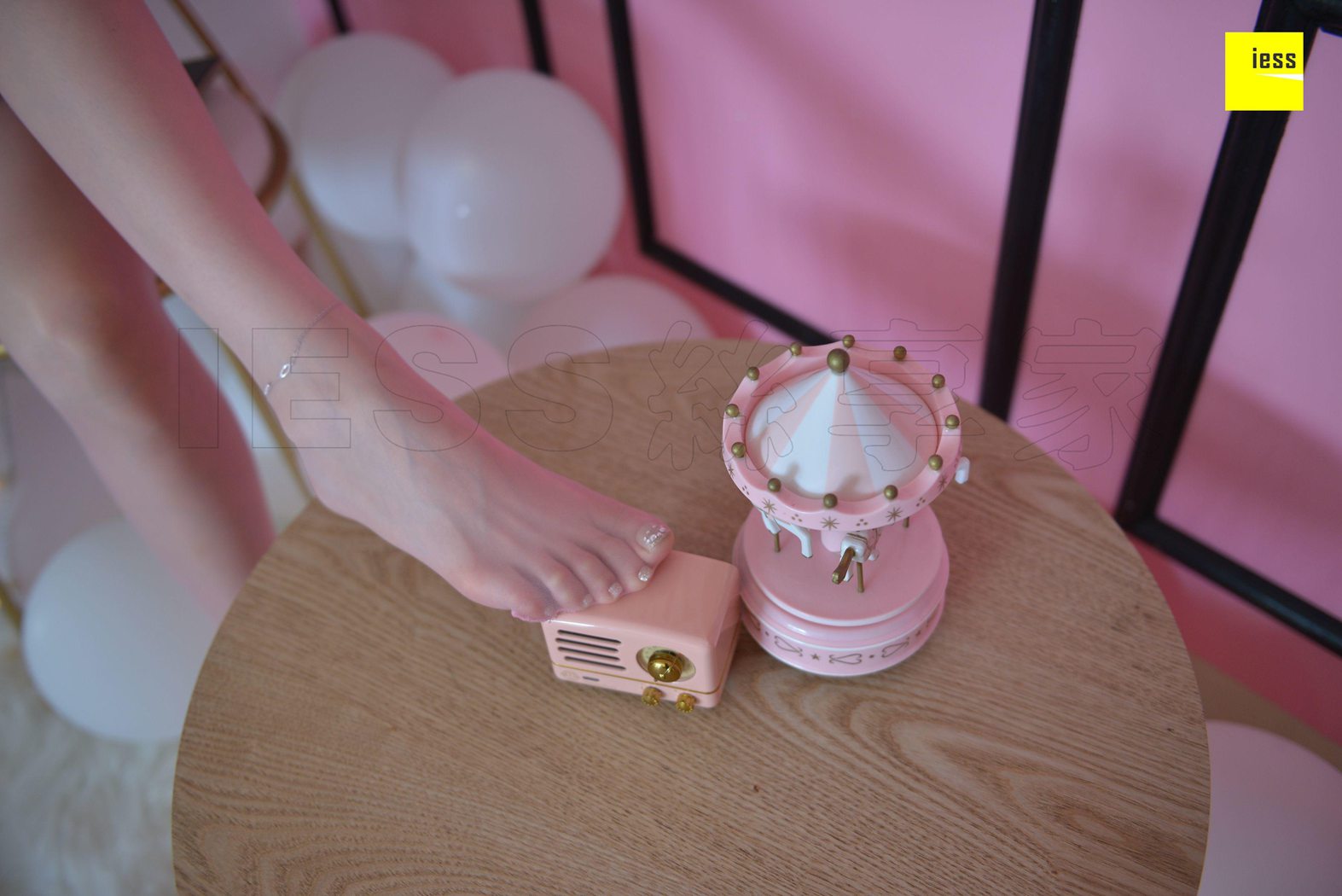 图片[47]-[IESS异思趣向] 2018.05.16《魔鬼周三》特刊18期：粉红仲夏梦 II 在线浏览 – 速更版-美库