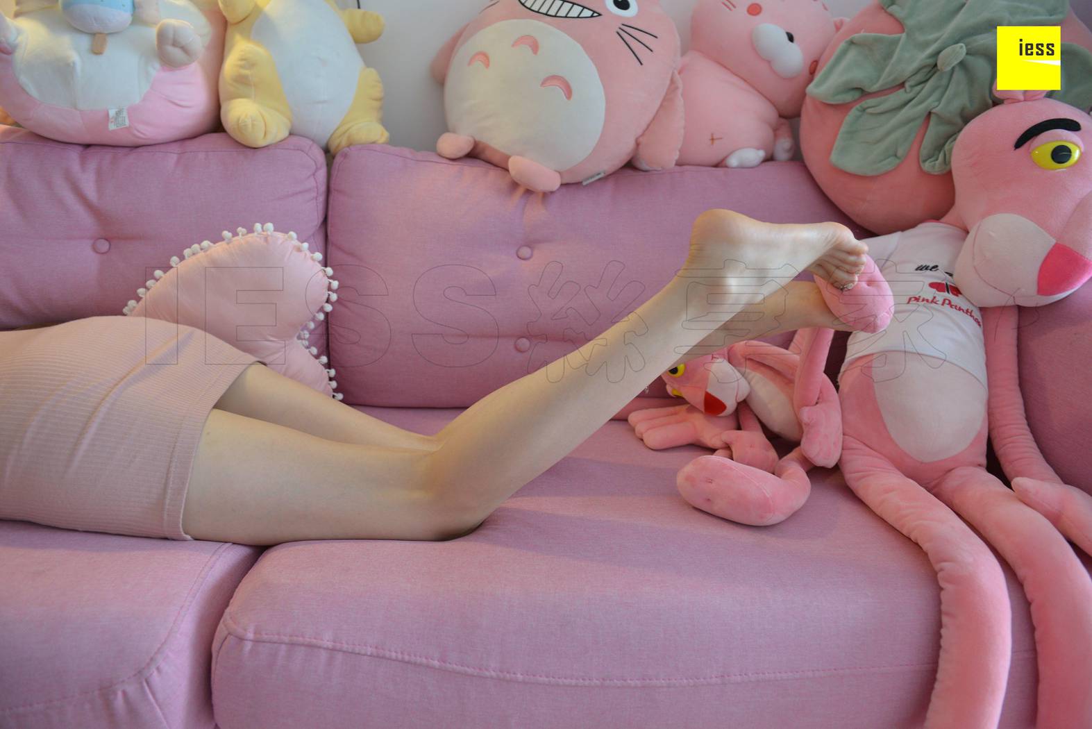 图片[48]-[IESS异思趣向] 2018.05.09《魔鬼周三》特刊17期：粉红仲夏梦 在线浏览 – 速更版-美库