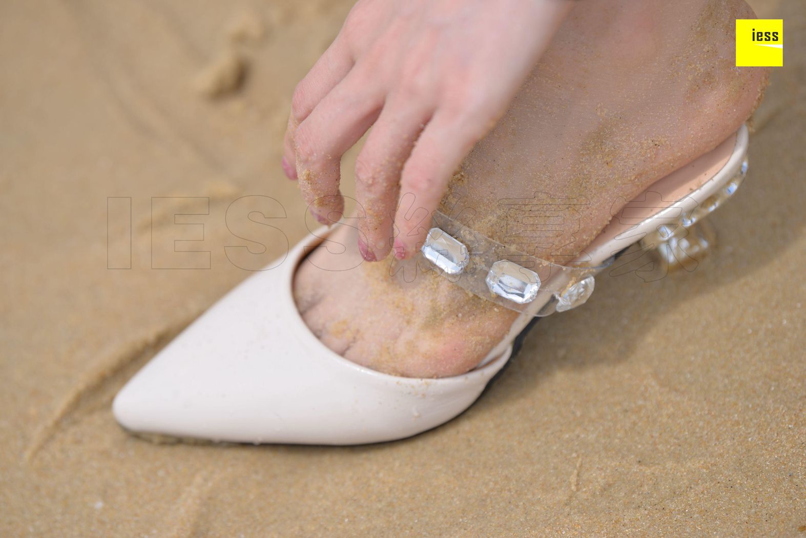 图片[13]-[IESS异思趣向] 2018.07.18《魔鬼周三》特刊27期：佳佳 沙滩制服·丝享家Ⅱ 在线浏览 – 速更版-美库