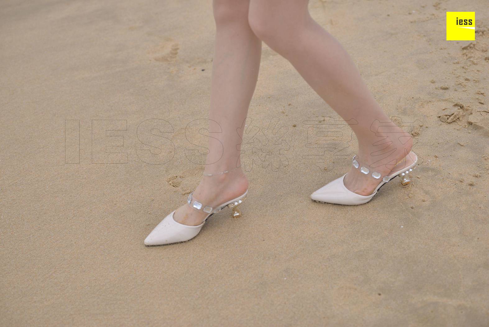 图片[3]-[IESS异思趣向] 2018.07.18《魔鬼周三》特刊27期：佳佳 沙滩制服·丝享家Ⅱ 在线浏览 – 速更版-美库