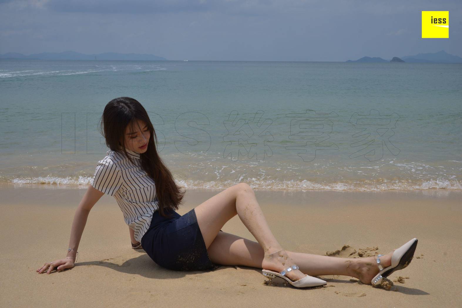 图片[17]-[IESS异思趣向] 2018.07.18《魔鬼周三》特刊27期：佳佳 沙滩制服·丝享家Ⅱ 在线浏览 – 速更版-美库