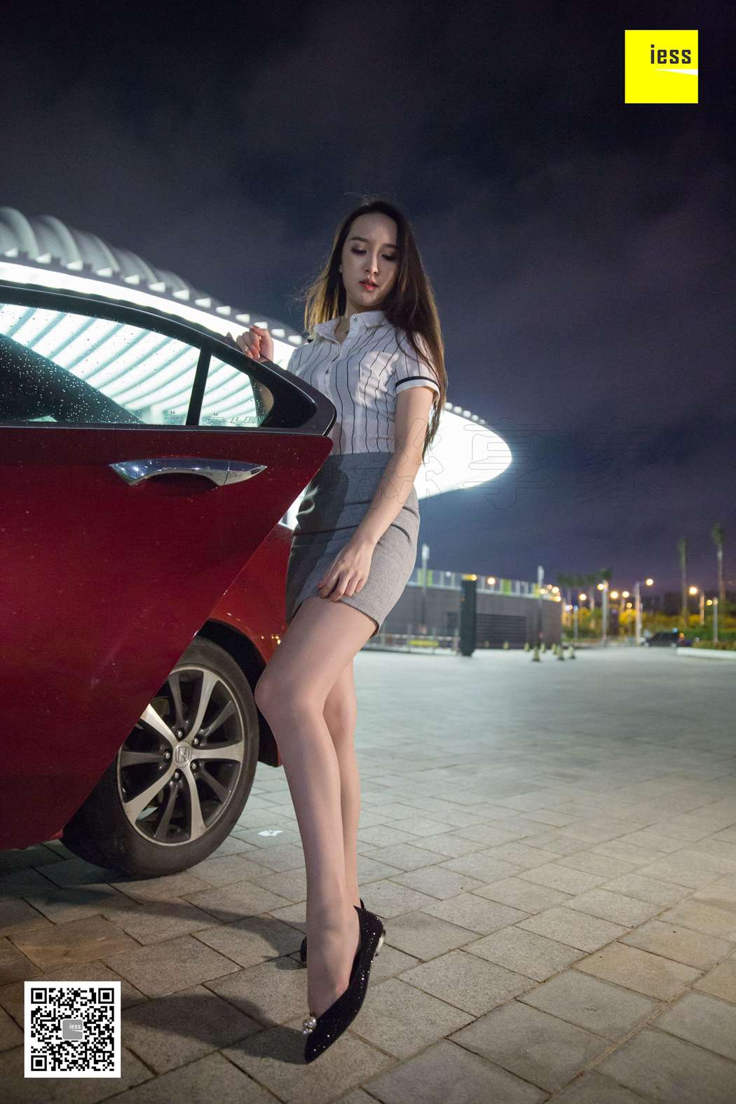 图片[66]-[IESS异思趣向]【魔鬼周三】特刊29期：路灯下的制服 云云 在线浏览 – 速更版-美库