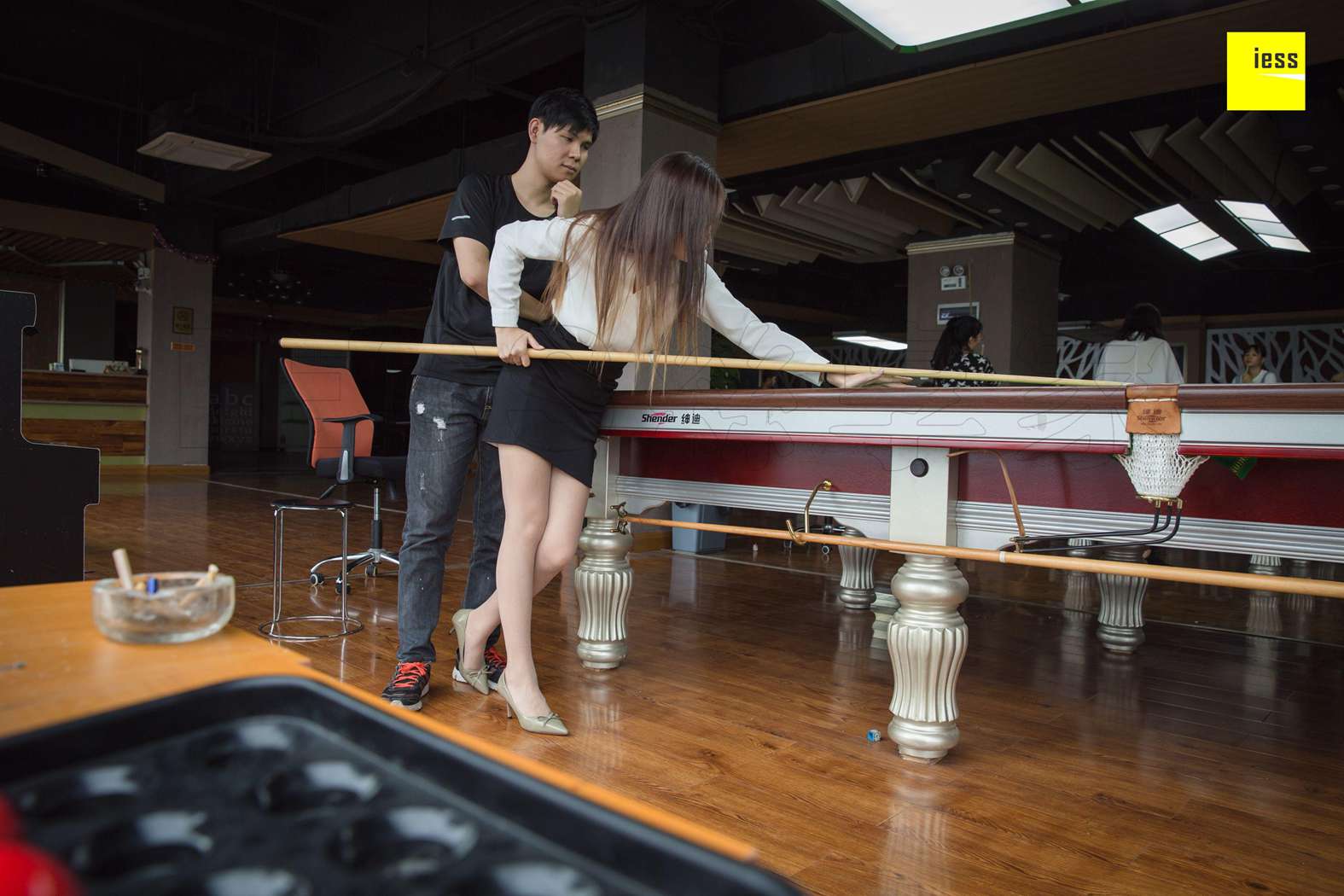 图片[33]-[IESS异思趣向] 2018.10.10《魔鬼周三》特刊37期：小羽 可以教我打台球吗 在线浏览 – 速更版-美库