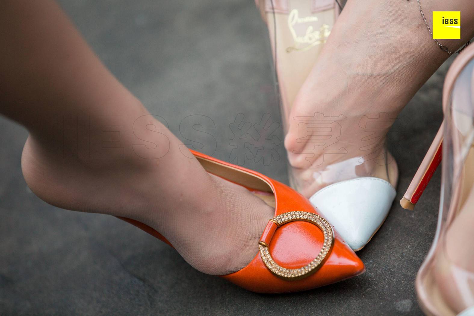 图片[49]-[IESS异思趣向] 2018.12.19《魔鬼周三》特刊47期：佳佳、云芝 两个闺蜜一条街Ⅱ 在线浏览 – 速更版-美库