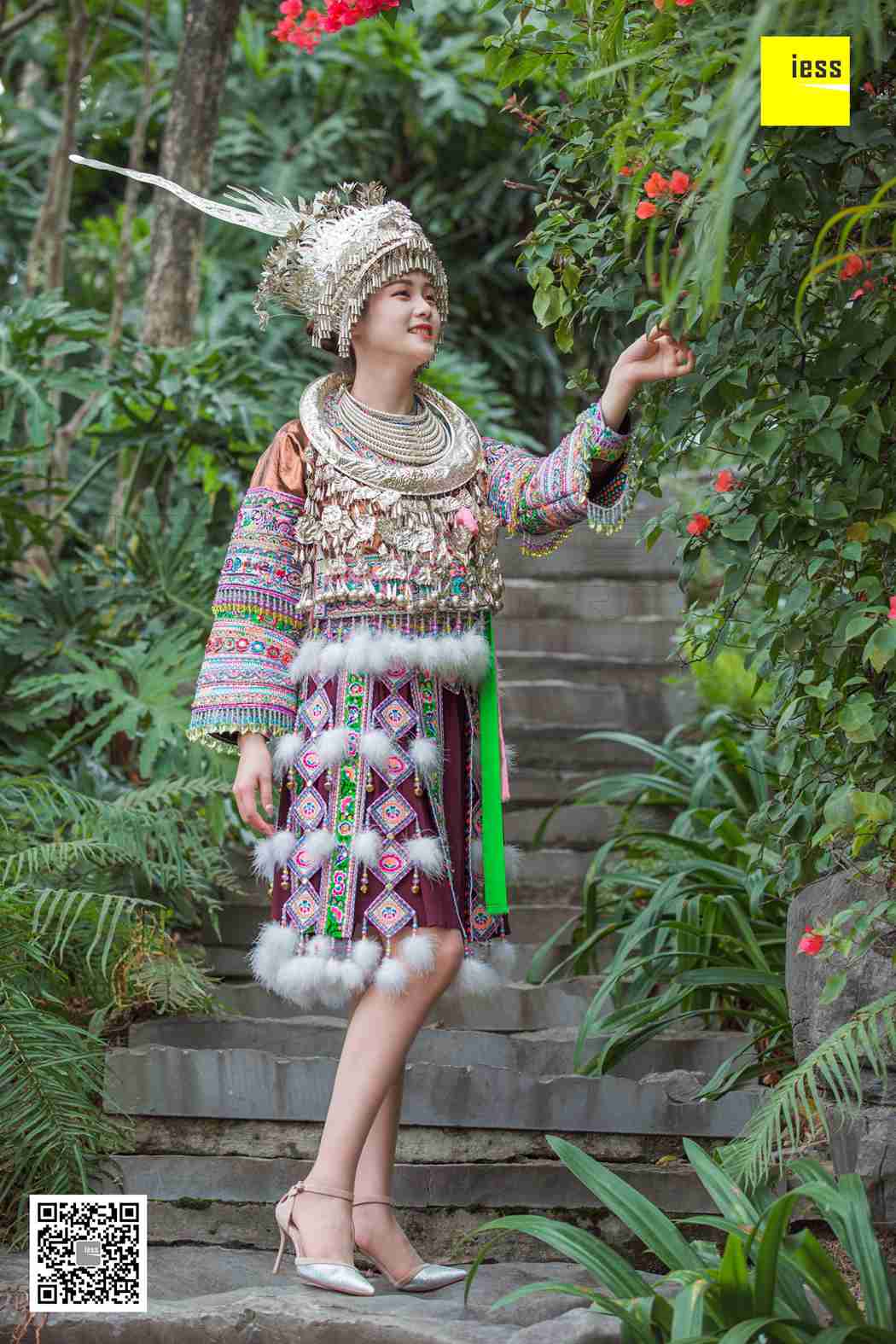 图片[64]-[IESS异思趣向] 2018.12.05《魔鬼周三》特刊45期：九妹 穿丝的苗族九妹 在线浏览 – 速更版-美库