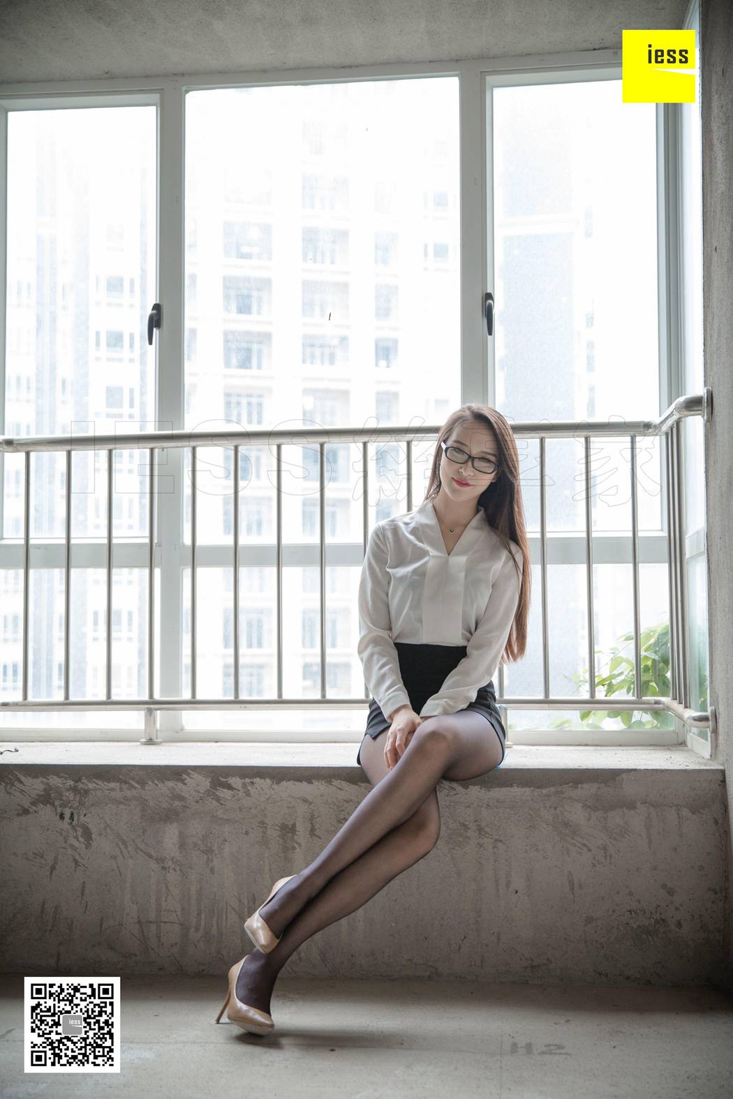 图片[8]-[IESS异思趣向] 2018.11.21《魔鬼周三》特刊43期：云芝 卖毛坯房的黑丝销售 在线浏览 – 速更版-美库