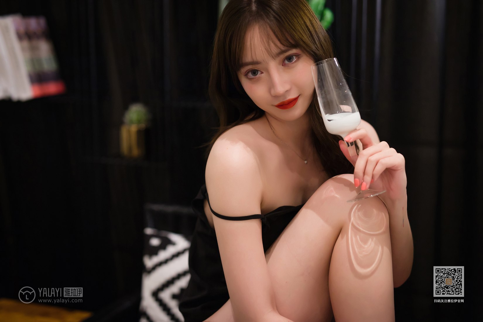 图片[39]-[YALAYI雅拉伊] 2019.12.01 No.477 小吊带 白雪 在线浏览 – 速更版-美库