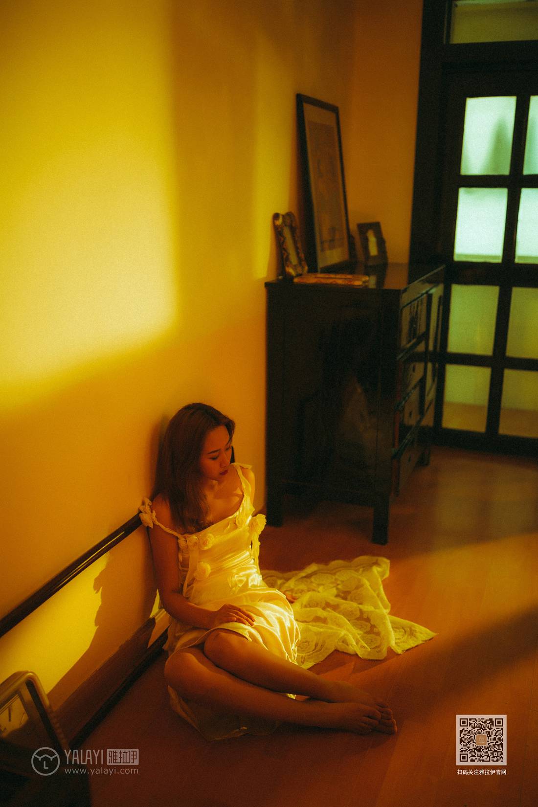 图片[32]-[YALAYI雅拉伊] 2020.04.23 Vol.613 对着暮光呢喃 岳璐璐 在线浏览 – 速更版-美库