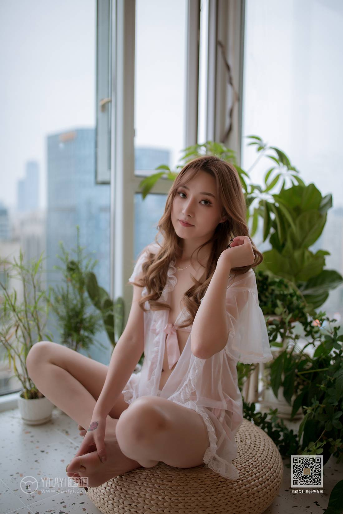 图片[15]-[YALAYI雅拉伊] 2020.06.02 No.651 从花园到闺房 上官莹莹 在线浏览 – 速更版-美库