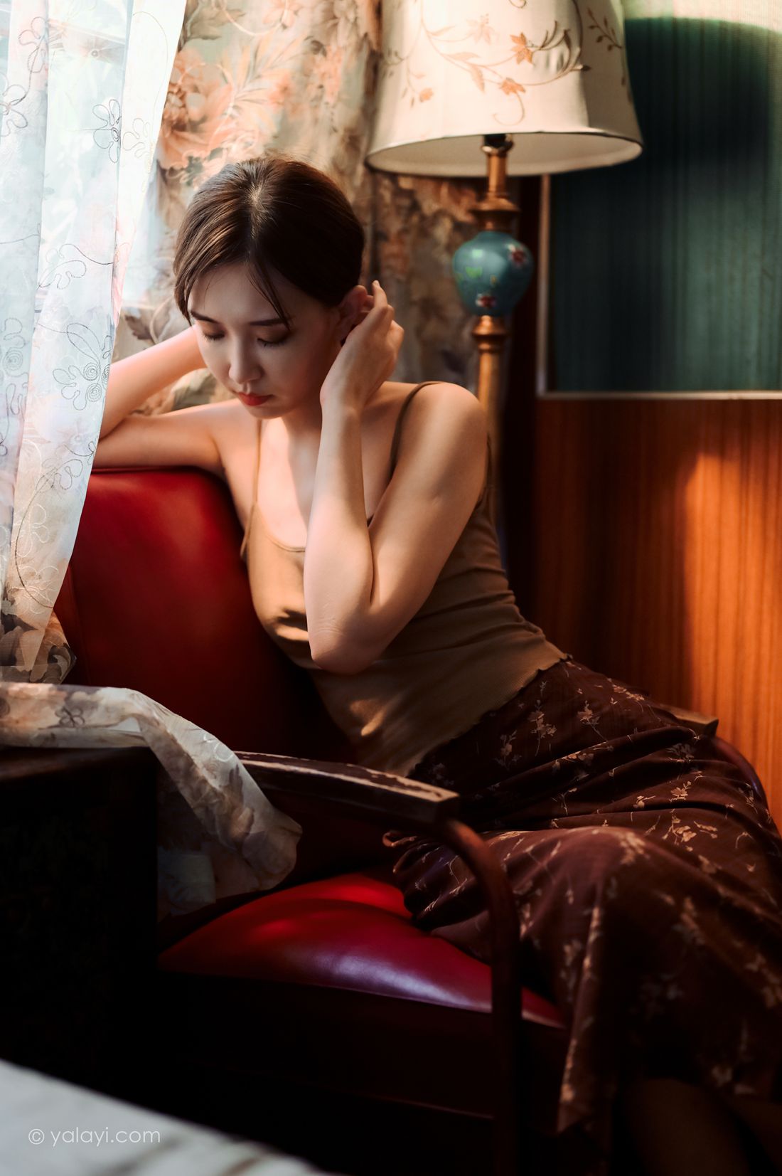 [YALAYI雅拉伊]2020.08.14 NO.689 妍妍《黯然》在线浏览 – 雅色汇