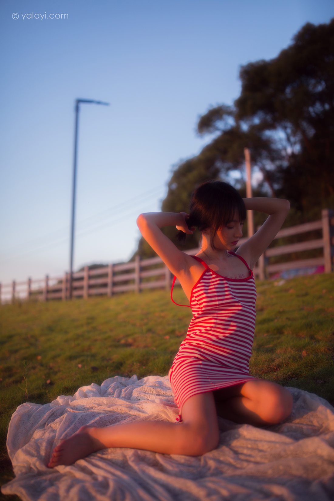 图片[5]-[YALAYI雅拉伊] 2020.08.17 NO.690 落落《红了》在线浏览 – 速更版-美库