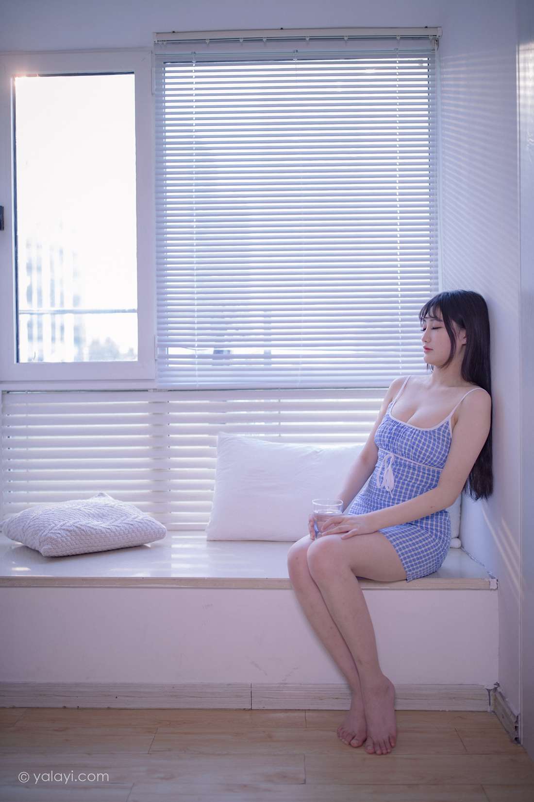 图片[40]-[YALAYI雅拉伊] 2020.08.11 NO.687 瓶儿《蓝》 在线浏览 – 速更版-美库