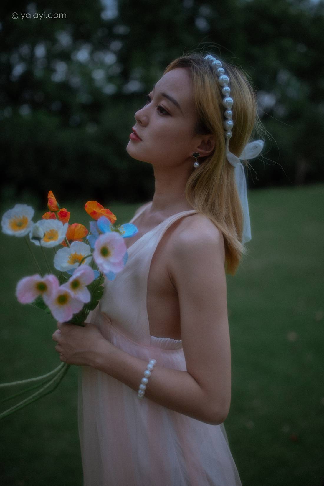 图片[44]-[YALAYI雅拉伊] 2020.08.28 NO.695 米粒米粒《救赎》在线浏览 – 速更版-美库