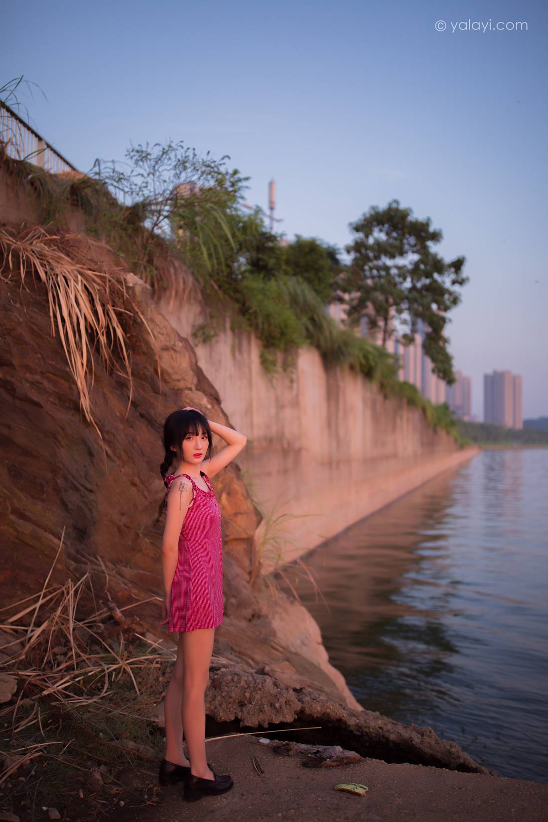 图片[36]-[YALAYI雅拉伊] 2020.09.14 No.702 暮色 落落 在线浏览 – 速更版-美库