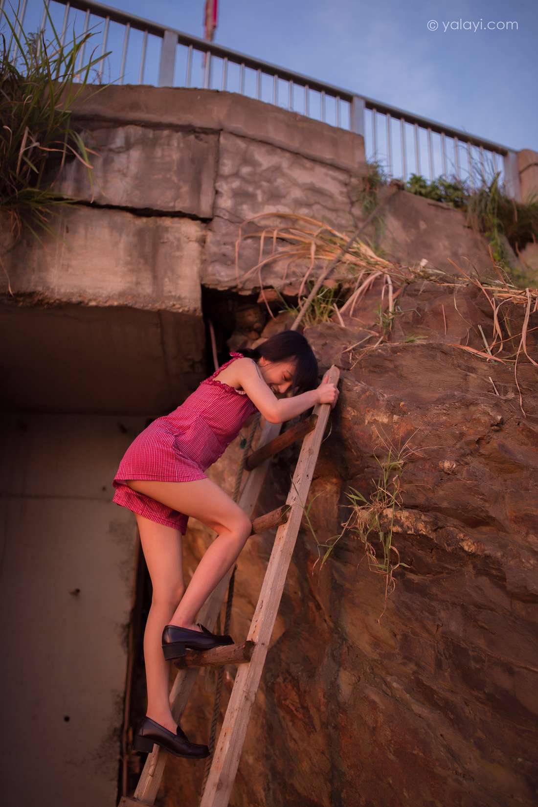 图片[17]-[YALAYI雅拉伊]2020.09.09 NO.700 周周《杨柳岸》在线浏览 – 速更版-美库