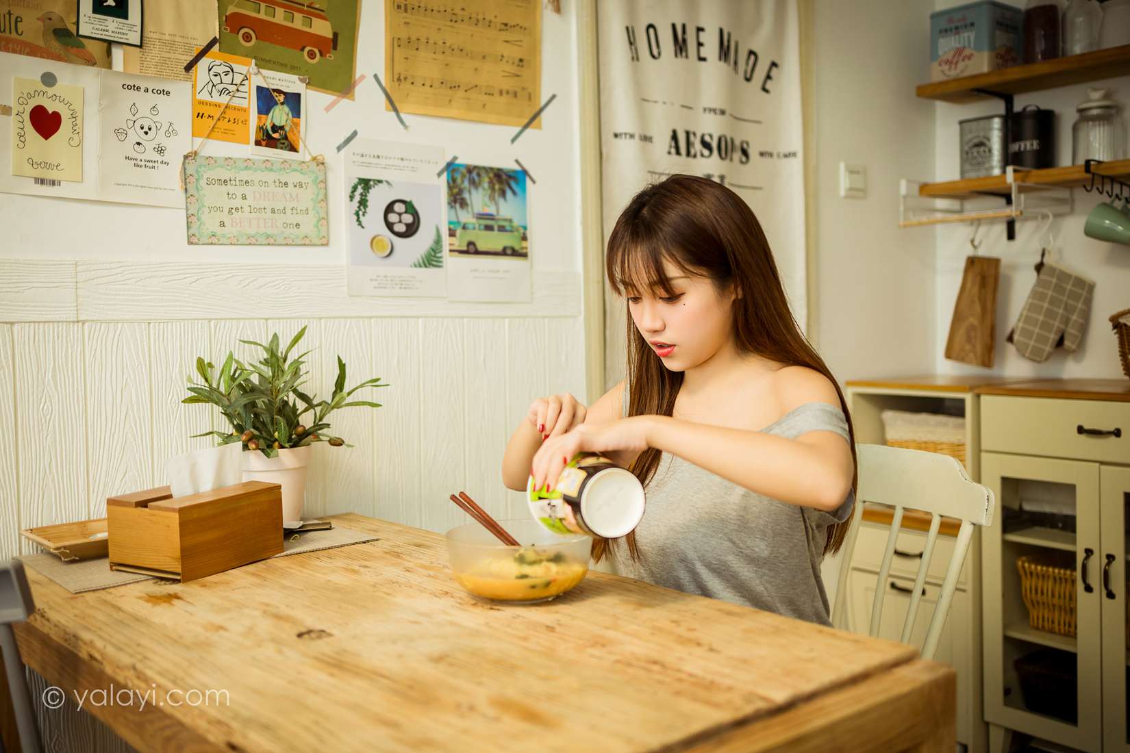 图片[41]-[YALAYI雅拉伊] 2020.10.02 NO.709 虞艺《吃货女友》 在线浏览 – 速更版-美库