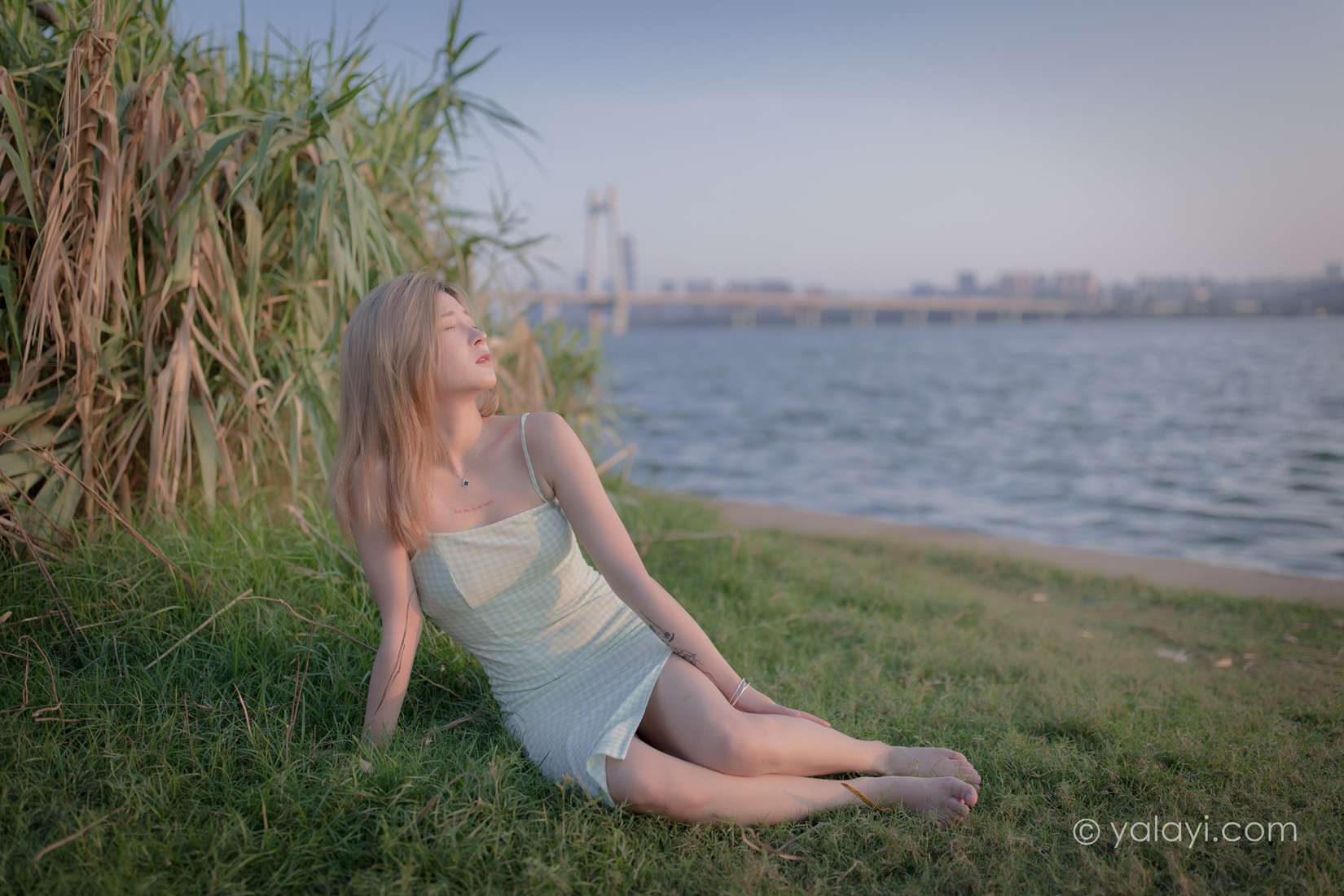 图片[18]-[YALAYI雅拉伊] 2020.10.12 No.712 风继续吹 梦涵 在线浏览 – 速更版-美库