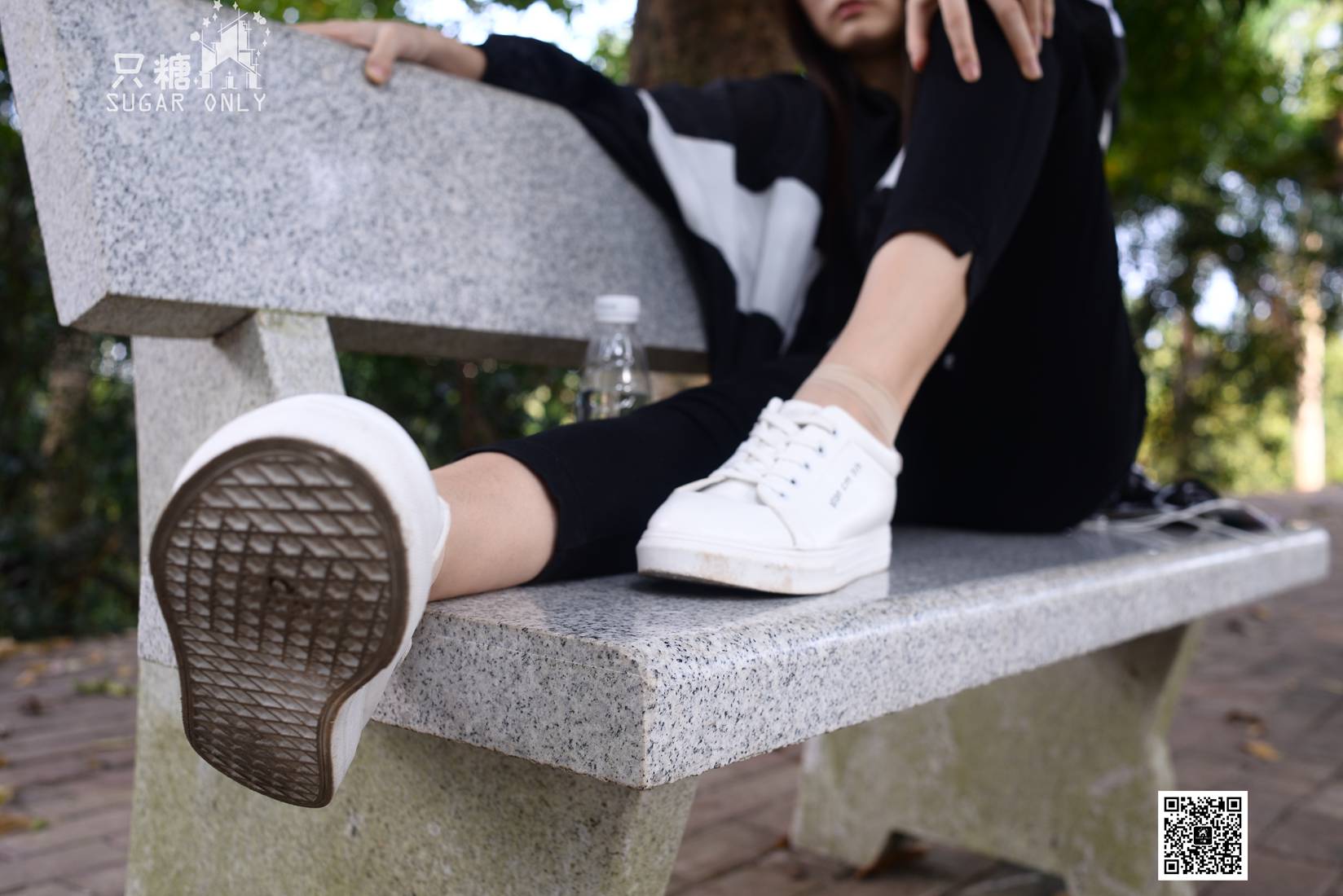 图片[195]-[只糖棉袜] NO.037 嘉琪 – 秋叶里的小白鞋 在线浏览 – 速更版-美库