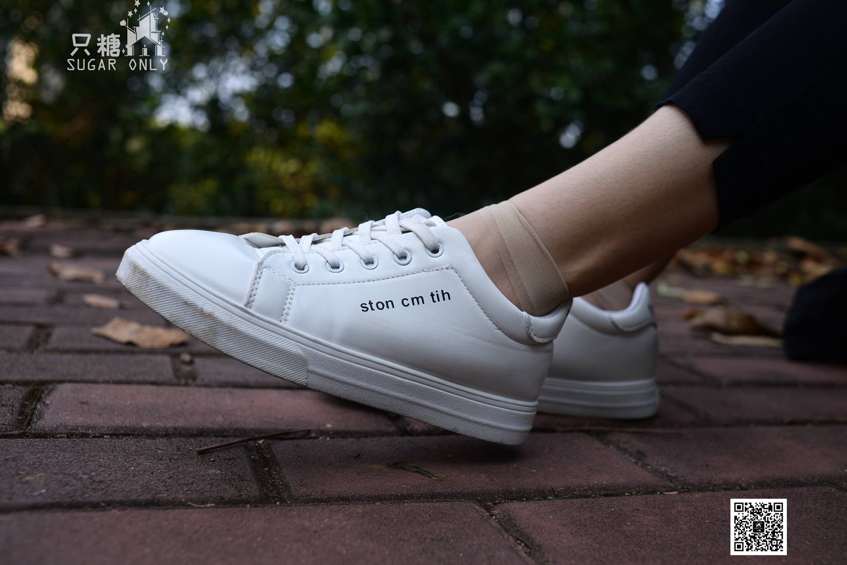 图片[47]-[只糖棉袜] NO.037 嘉琪 – 秋叶里的小白鞋 在线浏览 – 速更版-美库