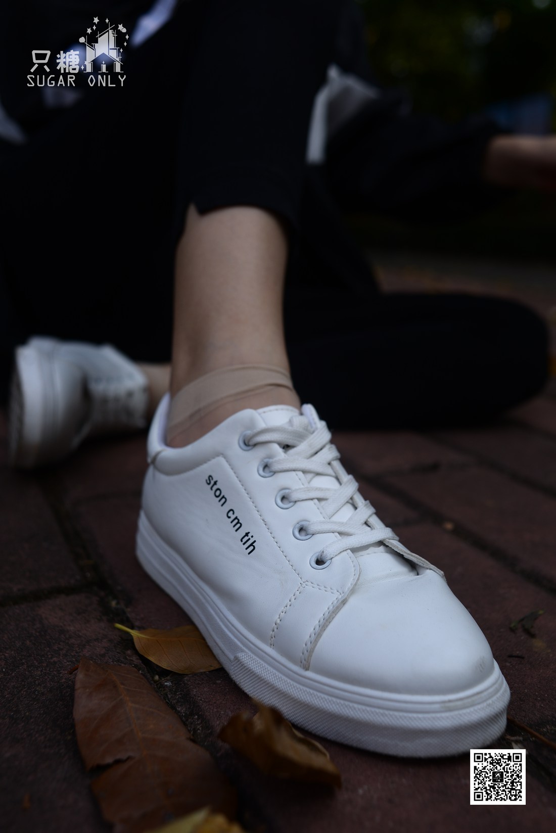 图片[24]-[只糖棉袜] NO.037 嘉琪 – 秋叶里的小白鞋 在线浏览 – 速更版-美库