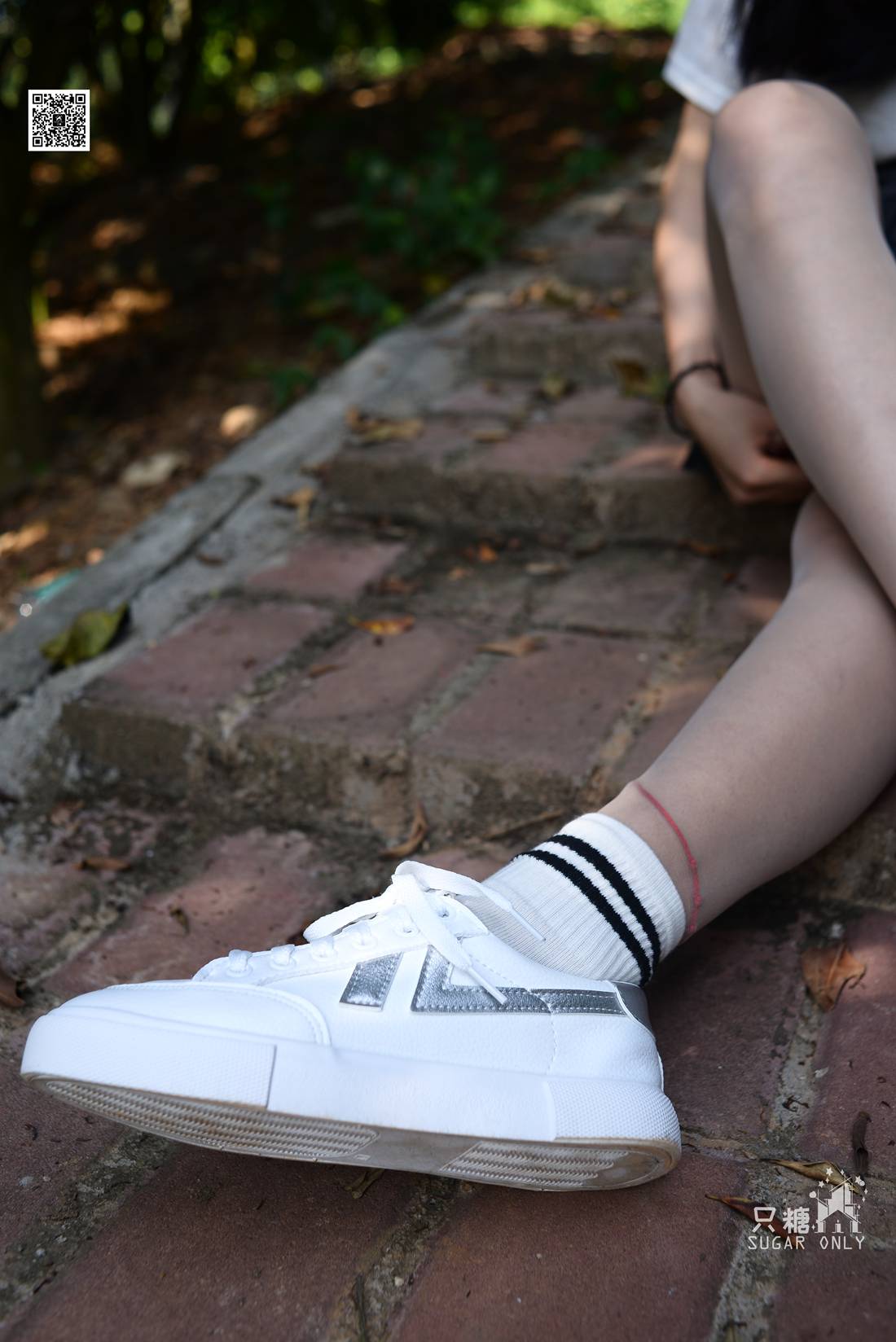 图片[174]-[只糖棉袜] NO.043 文文 包臀裙肉丝棉袜小白鞋 在线浏览 – 速更版-美库