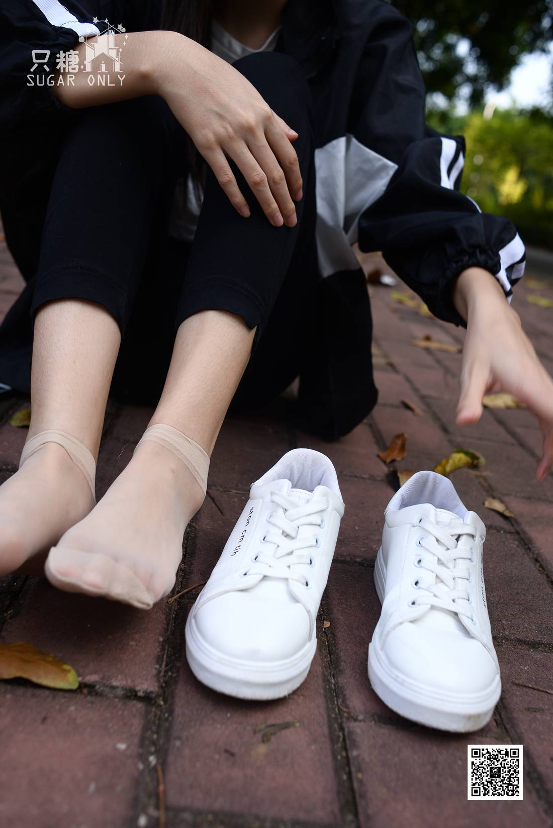 图片[191]-[只糖棉袜] NO.037 嘉琪 – 秋叶里的小白鞋 在线浏览 – 速更版-美库