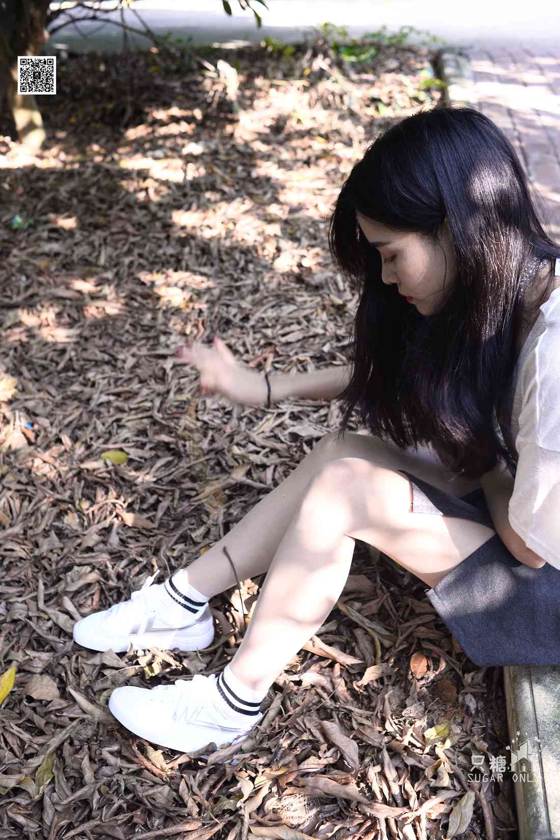 图片[190]-[只糖棉袜] NO.043 文文 包臀裙肉丝棉袜小白鞋 在线浏览 – 速更版-美库