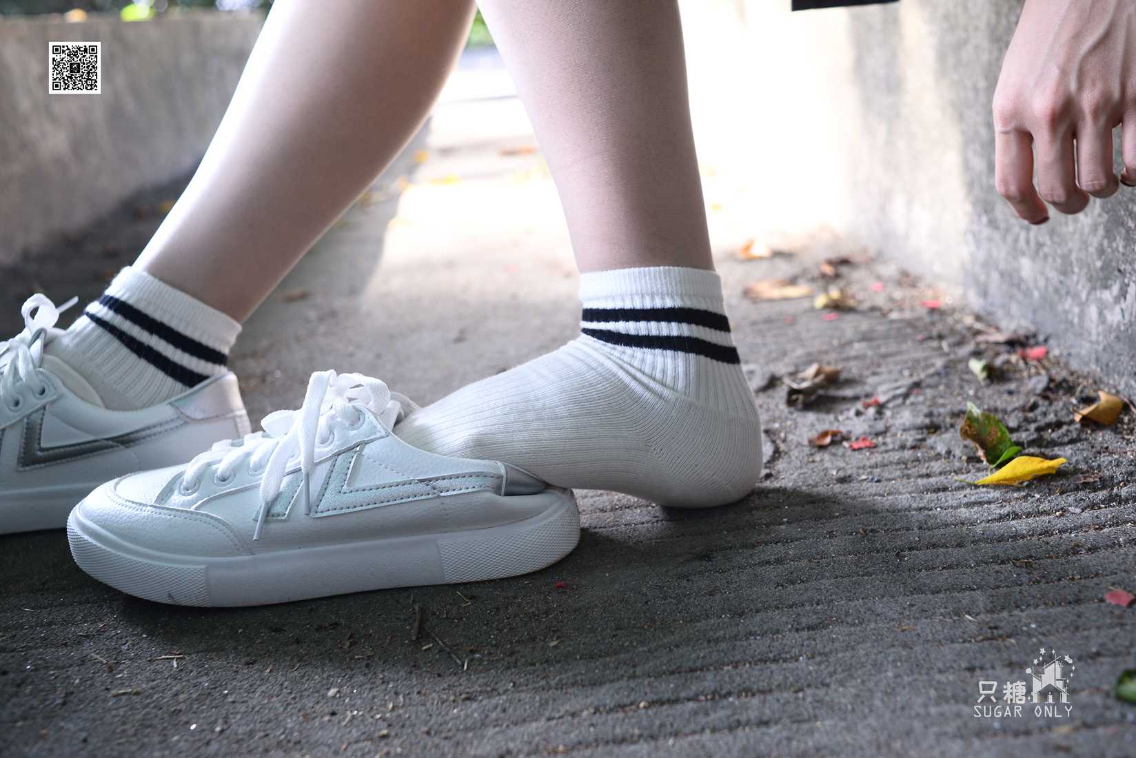 图片[18]-[只糖棉袜] NO.043 文文 包臀裙肉丝棉袜小白鞋 在线浏览 – 速更版-美库