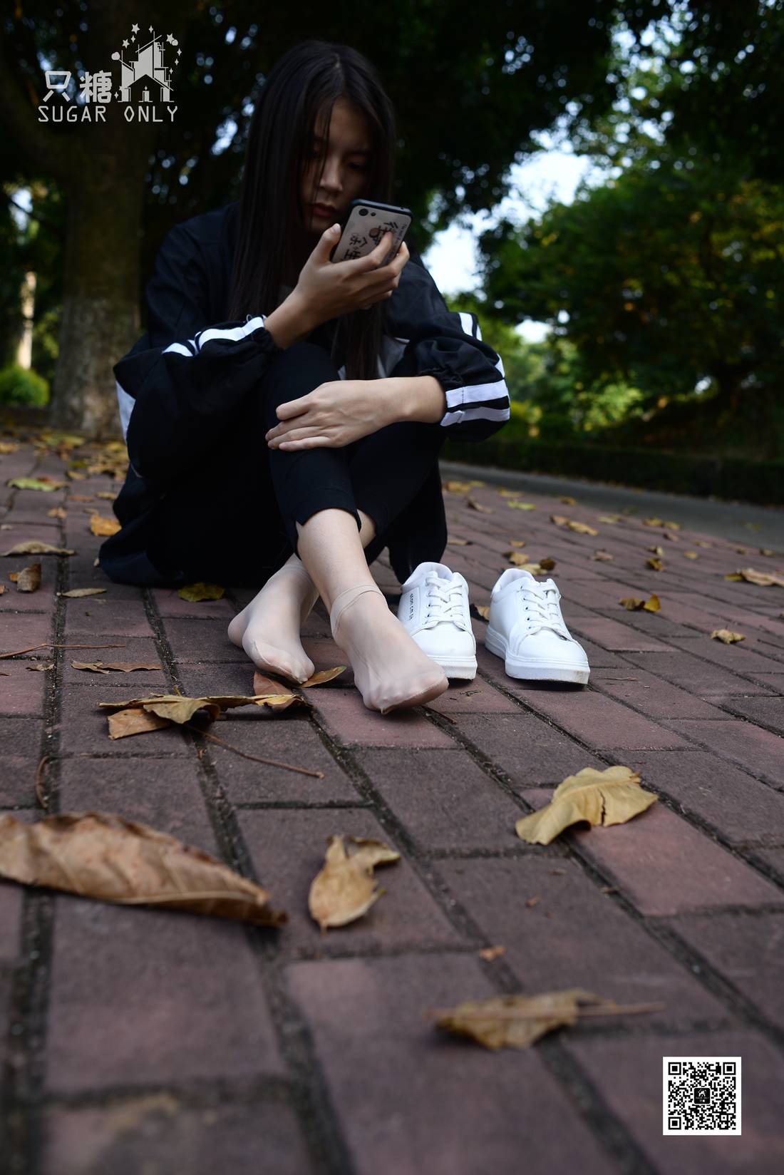 图片[3]-[只糖棉袜] NO.037 嘉琪 – 秋叶里的小白鞋 在线浏览 – 速更版-美库