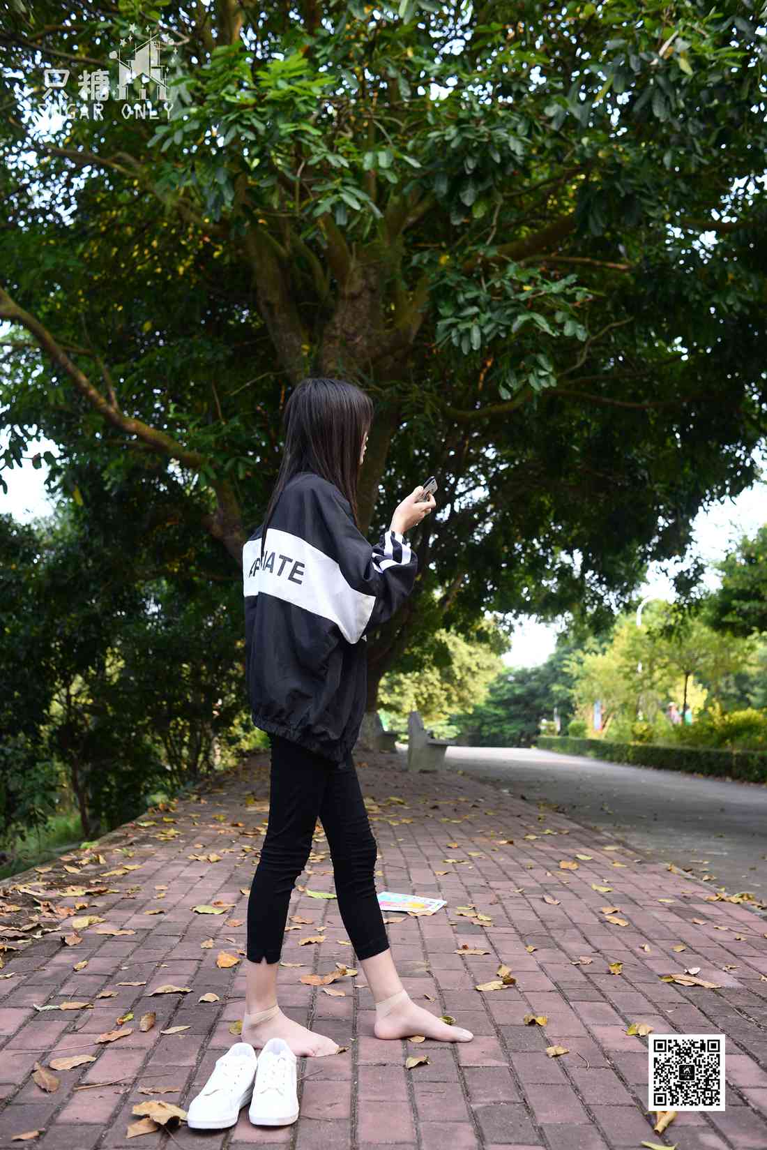 图片[179]-[只糖棉袜] NO.037 嘉琪 – 秋叶里的小白鞋 在线浏览 – 速更版-美库