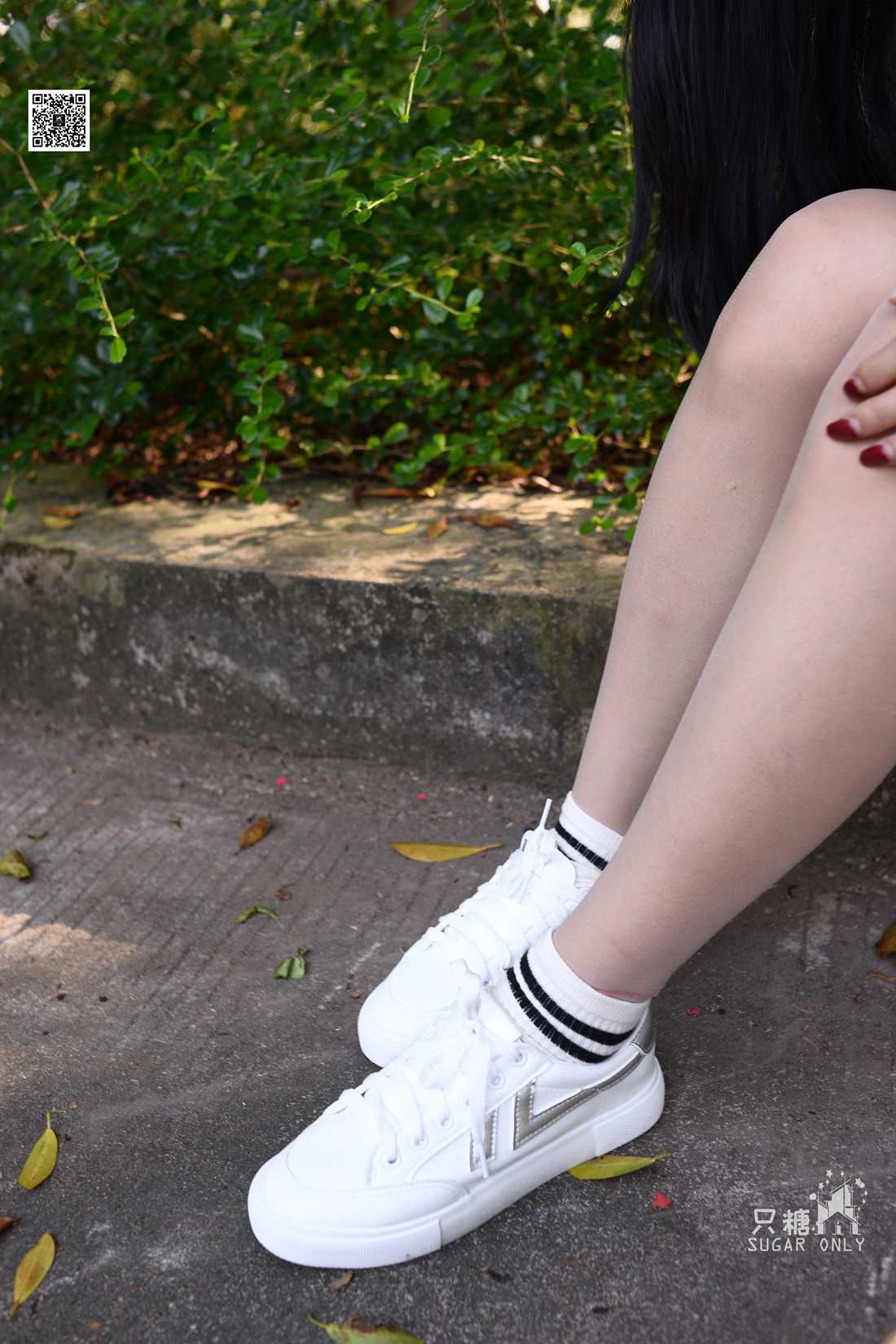 图片[5]-[只糖棉袜] NO.043 文文 包臀裙肉丝棉袜小白鞋 在线浏览 – 速更版-美库