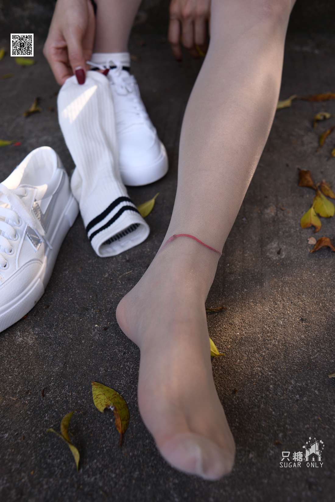 图片[87]-[只糖棉袜] NO.043 文文 包臀裙肉丝棉袜小白鞋 在线浏览 – 速更版-美库
