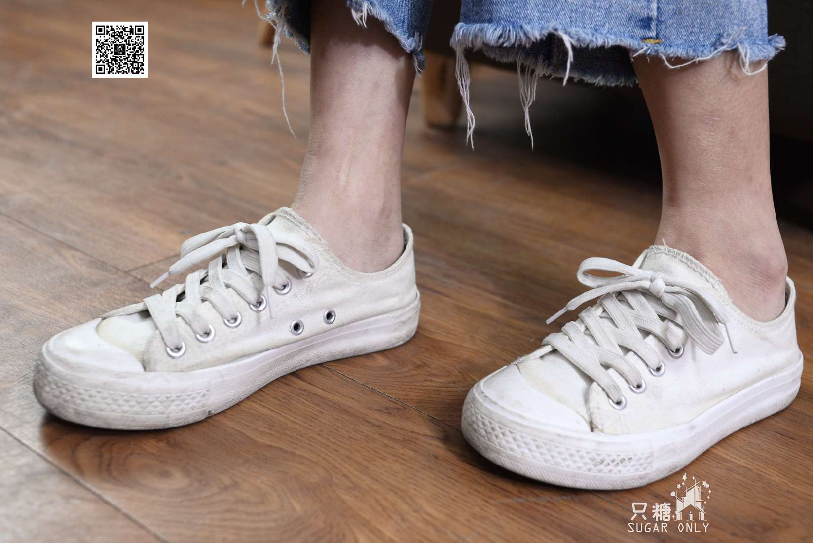 图片[57]-[只糖棉袜] NO.049 小白鞋里的一抹红 在线浏览 – 速更版-美库