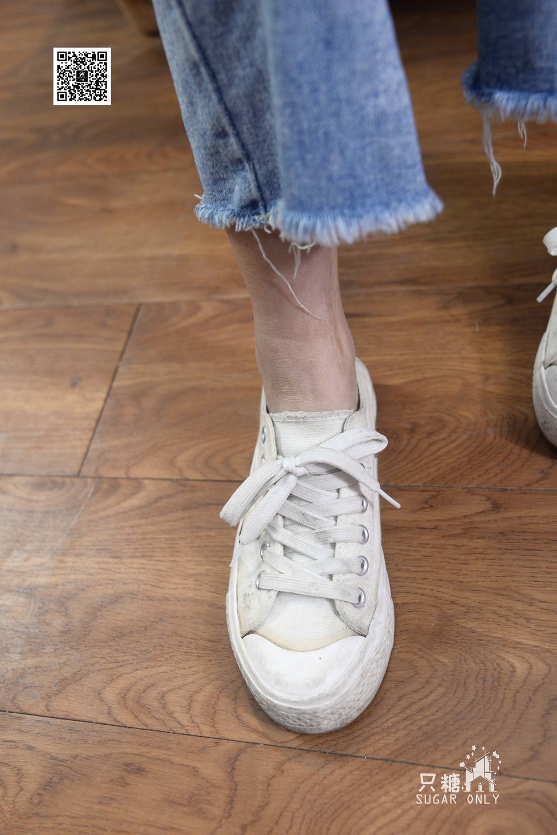 图片[34]-[只糖棉袜] NO.049 小白鞋里的一抹红 在线浏览 – 速更版-美库