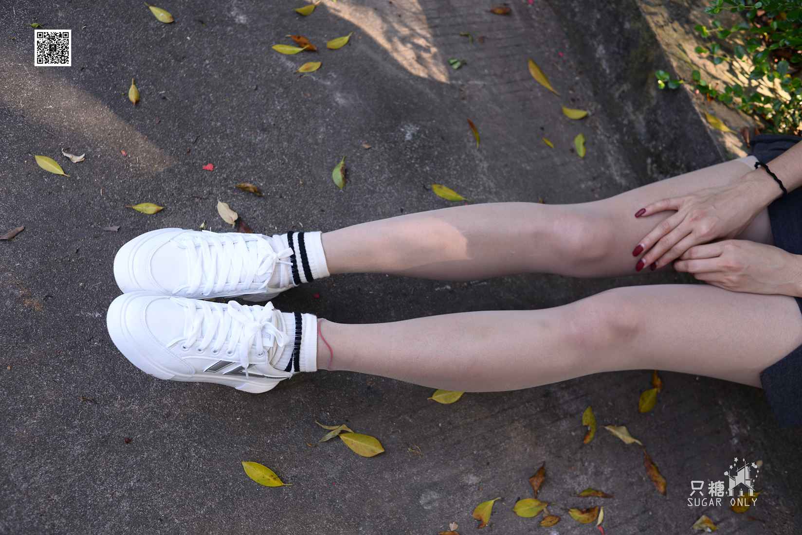 图片[23]-[只糖棉袜] NO.043 文文 包臀裙肉丝棉袜小白鞋 在线浏览 – 速更版-美库