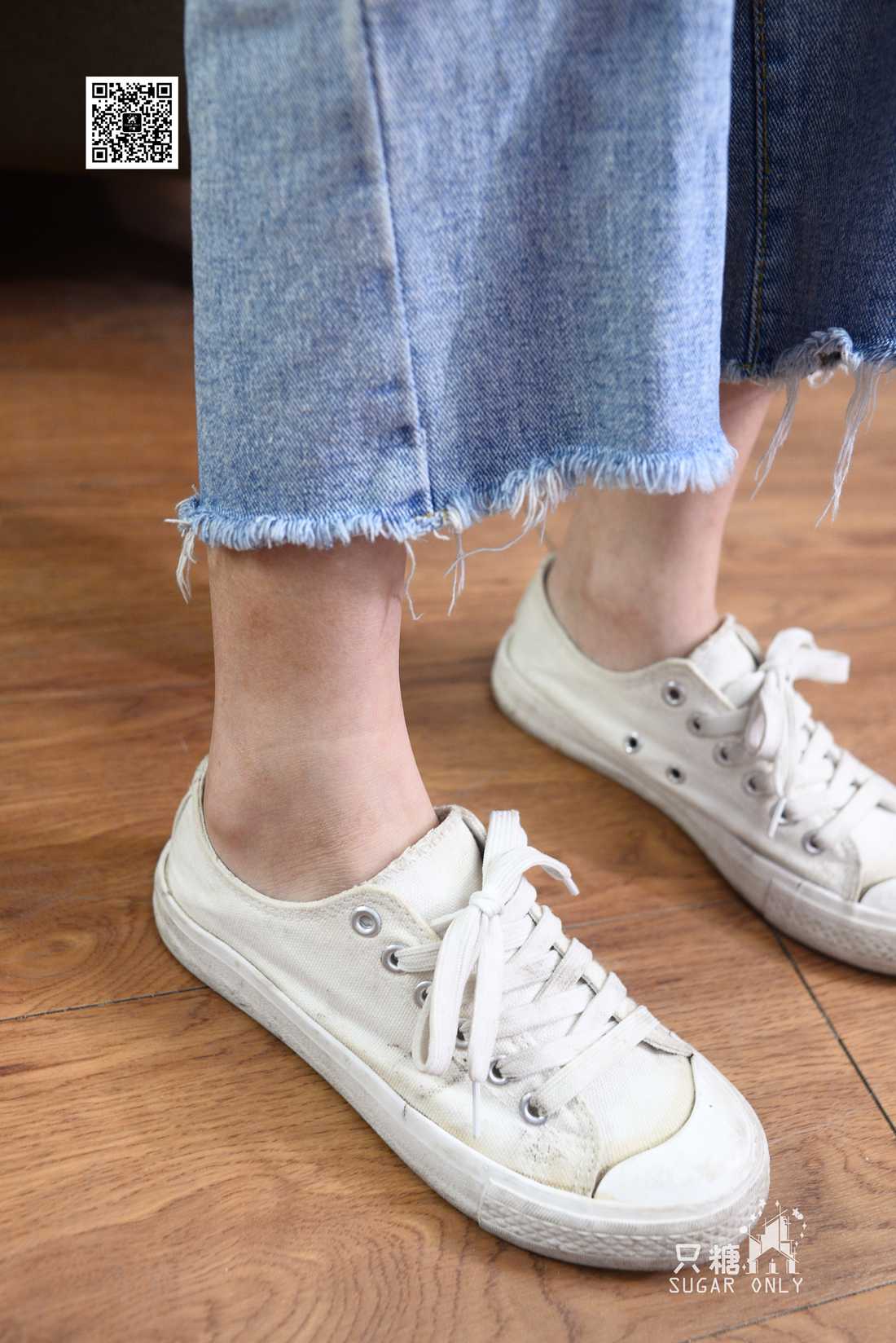 图片[28]-[只糖棉袜] NO.049 小白鞋里的一抹红 在线浏览 – 速更版-美库
