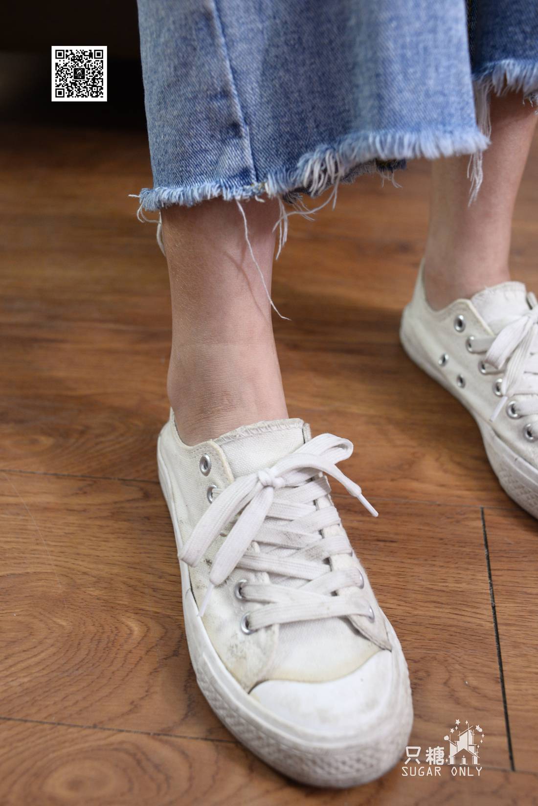 图片[56]-[只糖棉袜] NO.049 小白鞋里的一抹红 在线浏览 – 速更版-美库