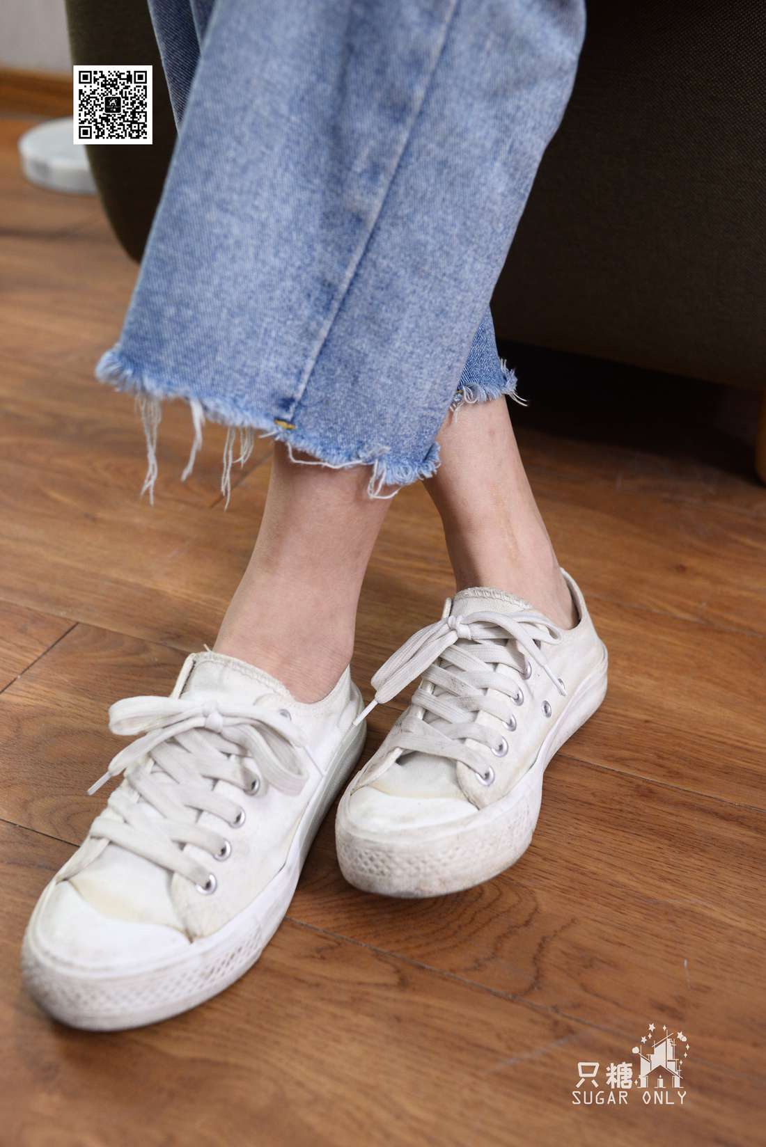 图片[180]-[只糖棉袜] NO.049 小白鞋里的一抹红 在线浏览 – 速更版-美库
