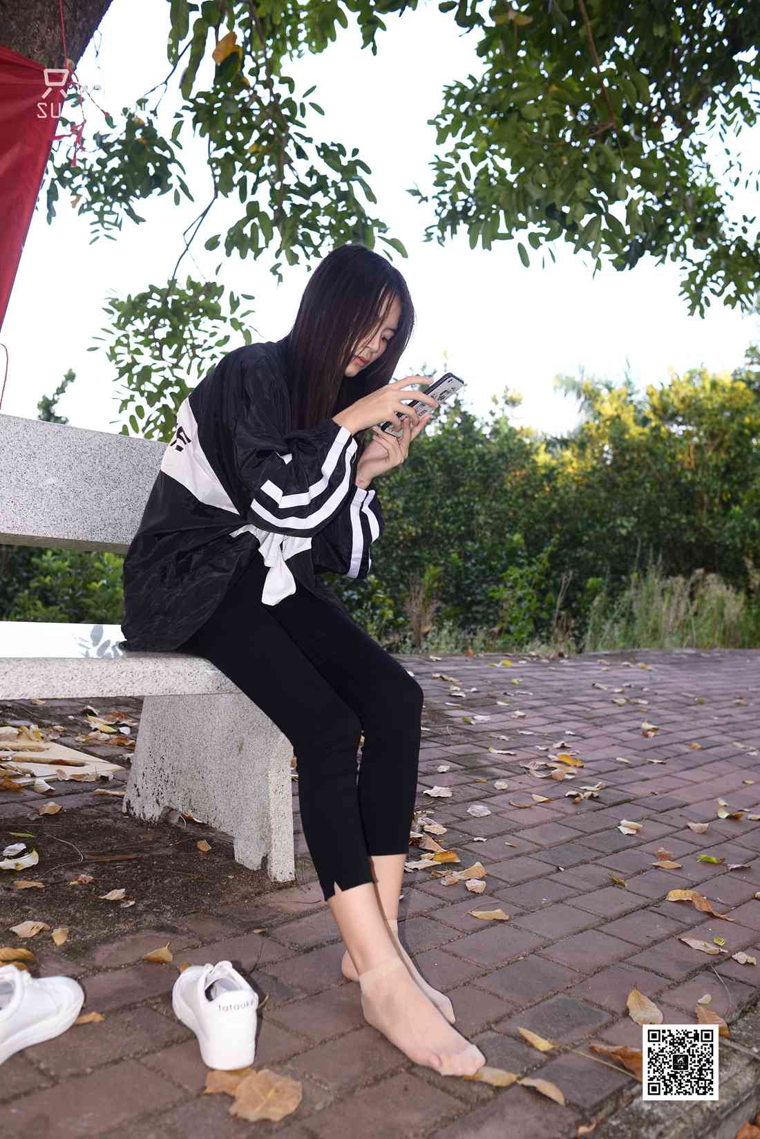 图片[78]-[只糖棉袜] NO.037 嘉琪 – 秋叶里的小白鞋 在线浏览 – 速更版-美库