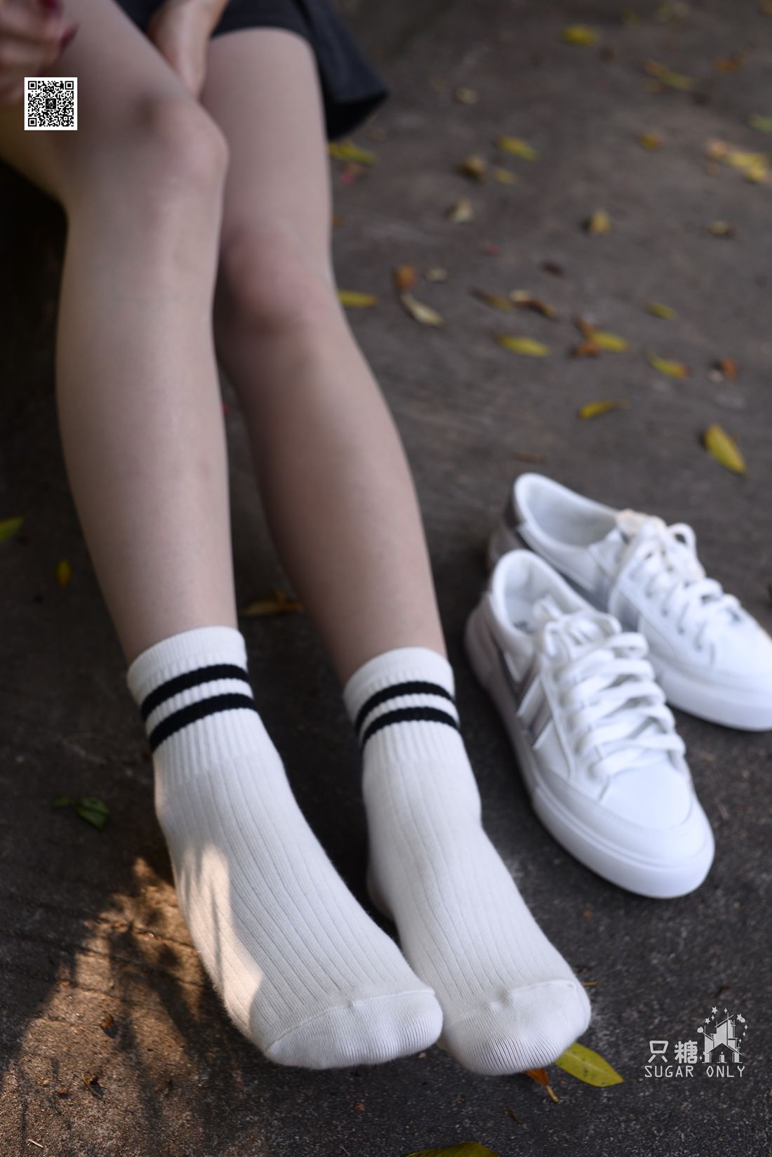 图片[4]-[只糖棉袜] NO.043 文文 包臀裙肉丝棉袜小白鞋 在线浏览 – 速更版-美库